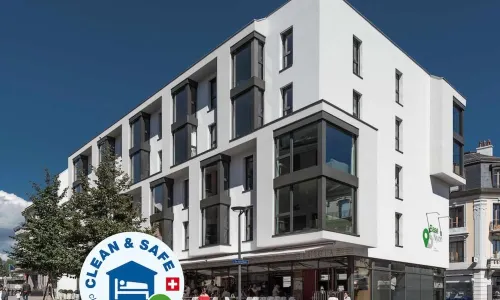 Base Nyon