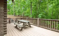 Hot Tub/FirePit/Grill/Arcade/75"/PorchSwing 7Min to Ellijay 21Min to BlueRidge