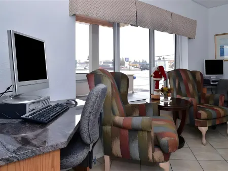 Motel 6 Lethbridge, AB