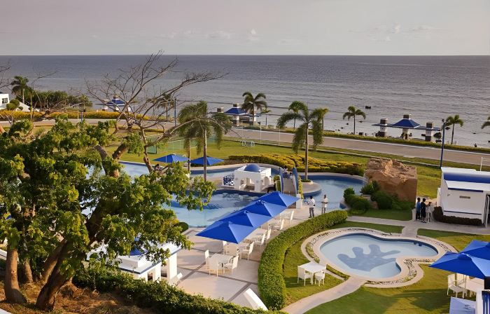 Thunderbird Resorts - Poro Point