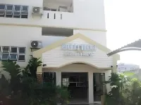 Orm Thong Hotel Hotel di Kathu / Lapangan Golf