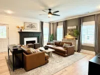 Newly Built 5BR/5.5 BR, 6 Miles to UGA, Fire Pit