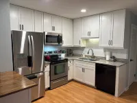 Cozy 2-bedroom condo, steps from the beach on lovely Hilton Head Island