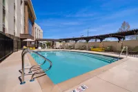 Home2 Suites by Hilton Petaluma - Swimmingpools