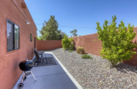 Centennial Hills Luxury Guesthouse (Northwest Las Vegas) Hotels near Mountain Crest Disc Golf Course
