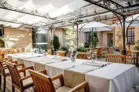 Euterpe Hotel