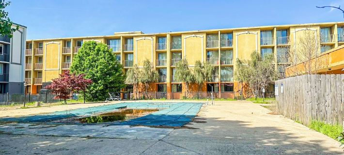 Jackson Hotel & Convention Center Hotels in Джексон