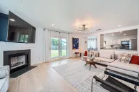 Bright & Charming Entire House in Peaceful Neighborhood