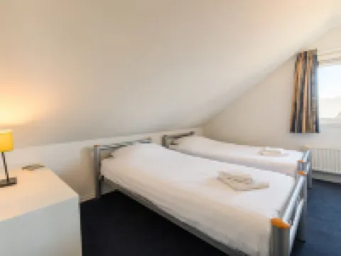 ชาร์มมิง วิลลา บาย เดอะ วอเตอร์ โรงแรมใน