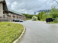 Fernie Stanford Resort - Parking
