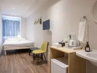 ELE Hotel Ginza East Hotel dekat Stasiun Higashi-ginza