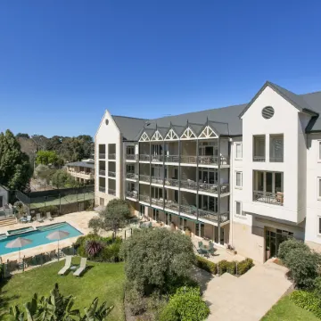 Portsea Village Resort