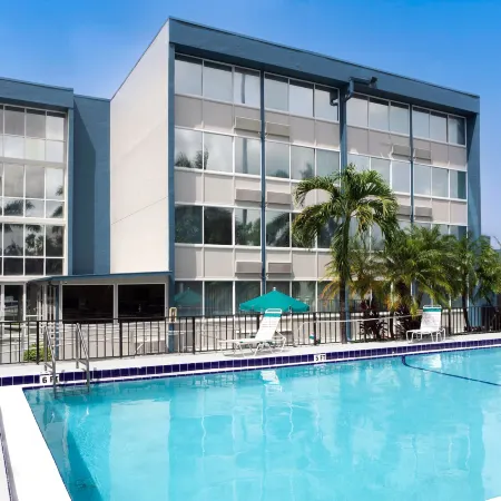 EnVision Hotel Miami International Airport