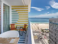 Sea View and Balcony with Bathtub Q2 Hotels near شاطئ ليم (Leme Beach)