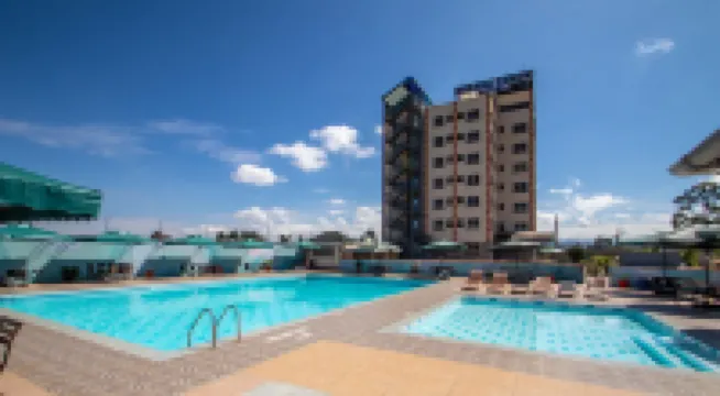 Buraha Zenoni Hotel and Resort