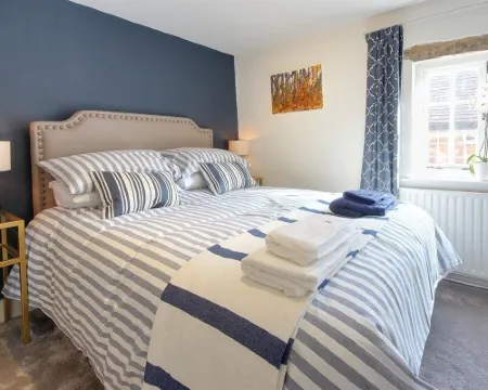 Cartref Hotels in Farnham