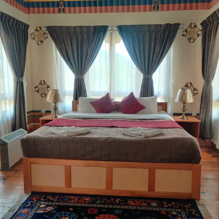 Nirvana Lodge