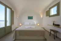Oia Kissiri - Private Pool Villas - 4-Star