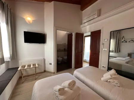 NG Guest House il Ris Отели рядом со станцией Sassari