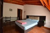 Casa Marina Argentina de Aeropuerto Ezeiza Chek-in 24 h 10 Minutos de Aeropuerto Hotels in Ezeiza