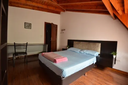 Casa Marina Argentina de Aeropuerto Ezeiza Chek-in 24 h 10 Minutos de Aeropuerto Отели в г. Тристан Суарес