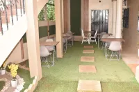 Bulon Hotel Hotels in Mfoundi