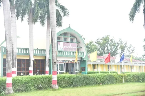Rahi Pathik Niwas, Kushinagar Hotels in Anrudhwa