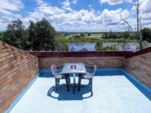 Windsor Riverview Inn ウィンザーのホテル