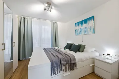 Huswell - Apartment with Frontal Sea View in Knokke Hotels near Duinbergen