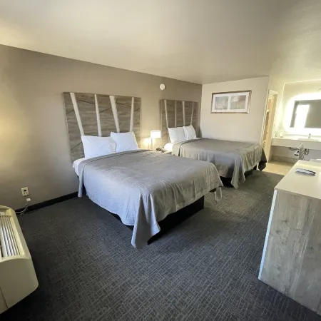 Excellent Inn & Suites