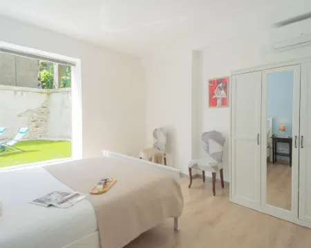 La Quiete with Private Garden by Rent All Como Hotels in Laglio