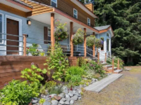 Bell in the Woods B&B Hotels in Seward