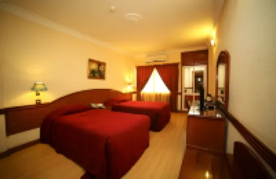 アウォル ホテル