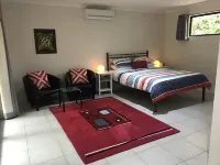 리틀 상그릴라 워네럽 호텔