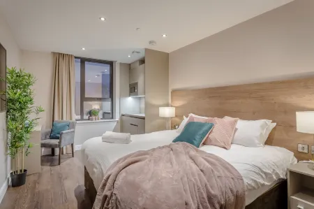 Dwell City Living Отели рядом с достопримечательностью «City of Caves»