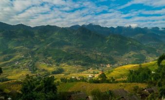 Hmong Sister House and Trekking