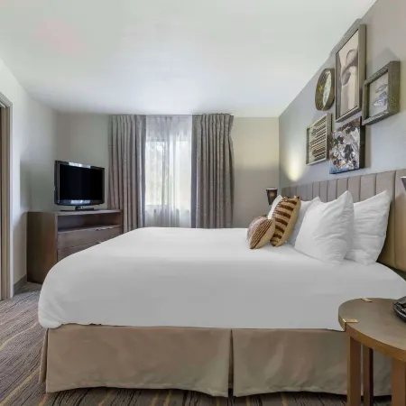 Windmill Suites Surprise - Phoenix, Ascend Hotel Collection