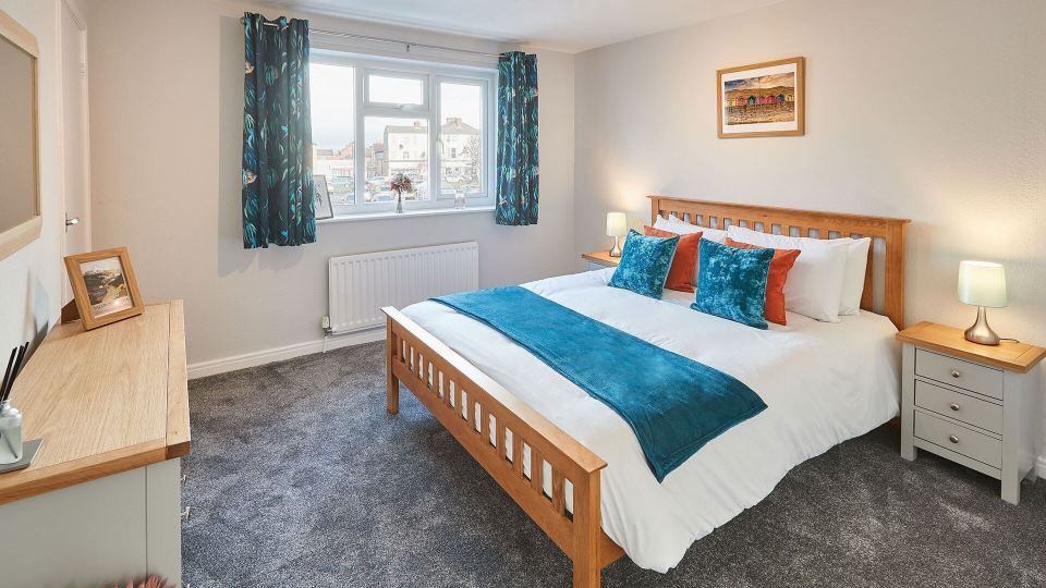 Host & Stay - Station Cottage