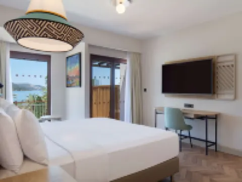 DoubleTree by Hilton Bodrum Isil Club Ultra All Inclusive Resort Hotels in Bodrum