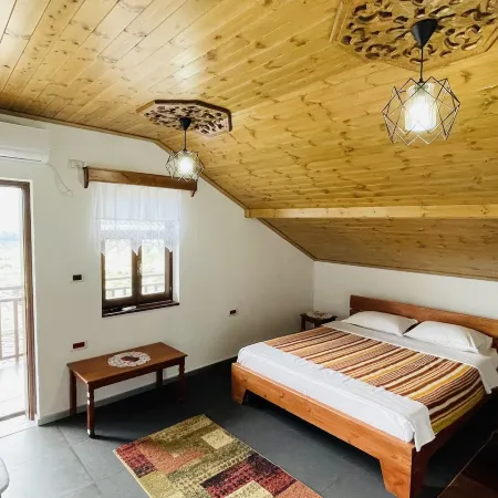 Denis Guest House