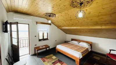 Denis Guest House
