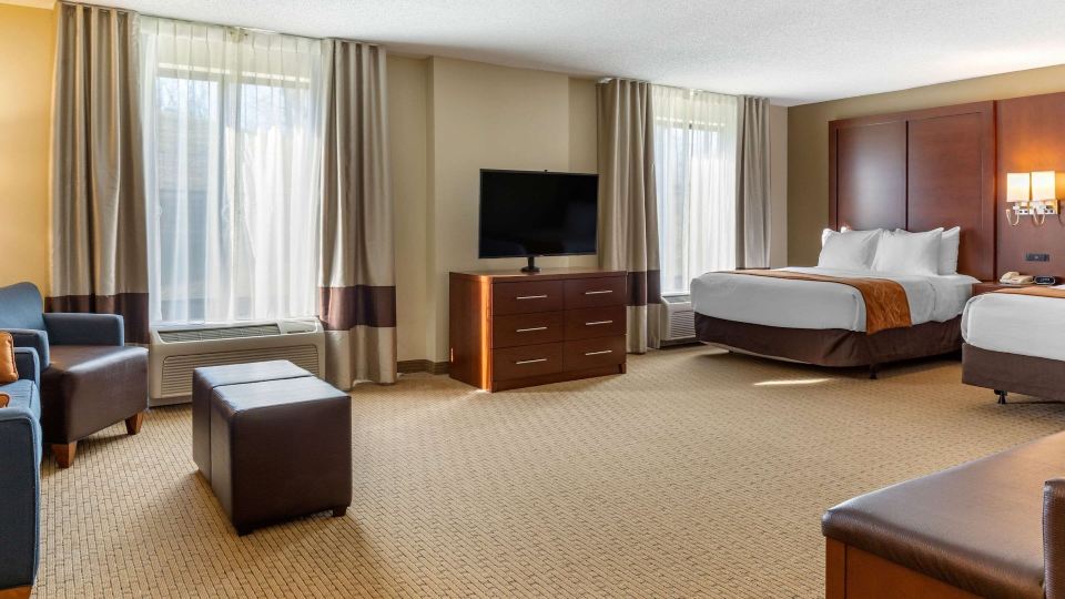 Comfort Suites Lancaster Amish Country