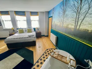 헬렌 브라우닝 로열 오크