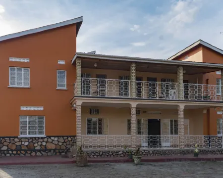 Rwenzori International Hotel Kasese โรงแรมในคาเซเซ