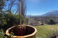 La Petite Maison Basse Correo - Homestays