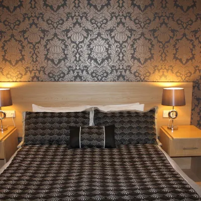 The Abbey House Hotel Отели рядом с достопримечательностью «Стадион «Мадейски»»