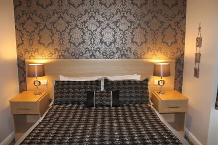 The Abbey House Hotel Отели в г. Пангборн