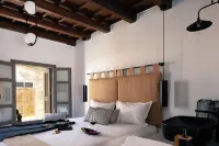 Gateway Suites