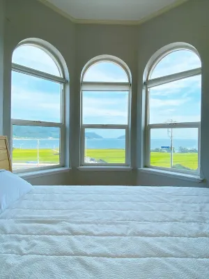 Pension Manoa - 4-Star
