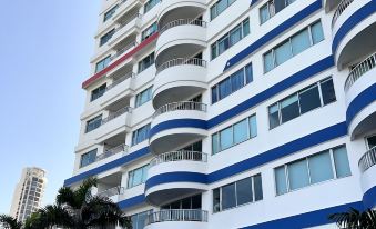 Palmetto Penthouse Deluxe Beautiful View and Sunset Floor 39